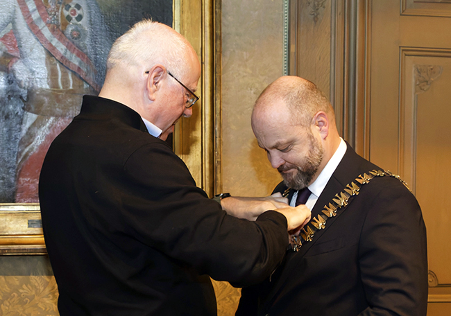 Oberbürgermeister Dr. Michael Ziemons